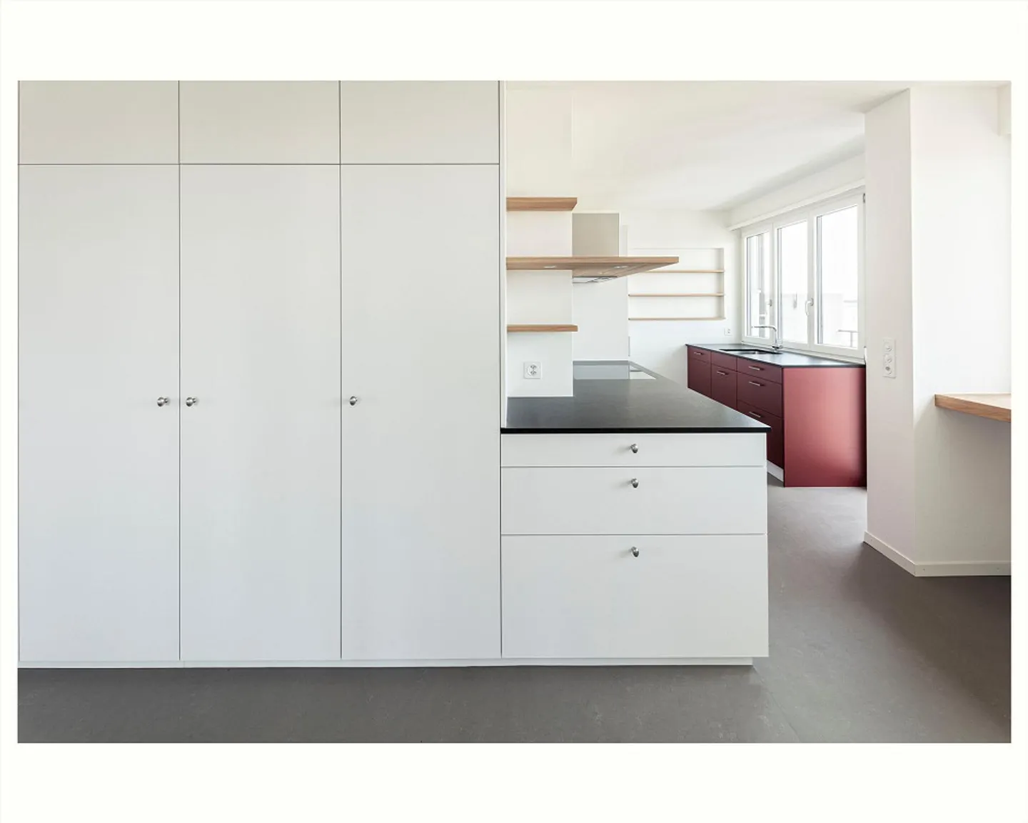 Central Living - high above Basel with a panoramic view - Photo 6 of 11