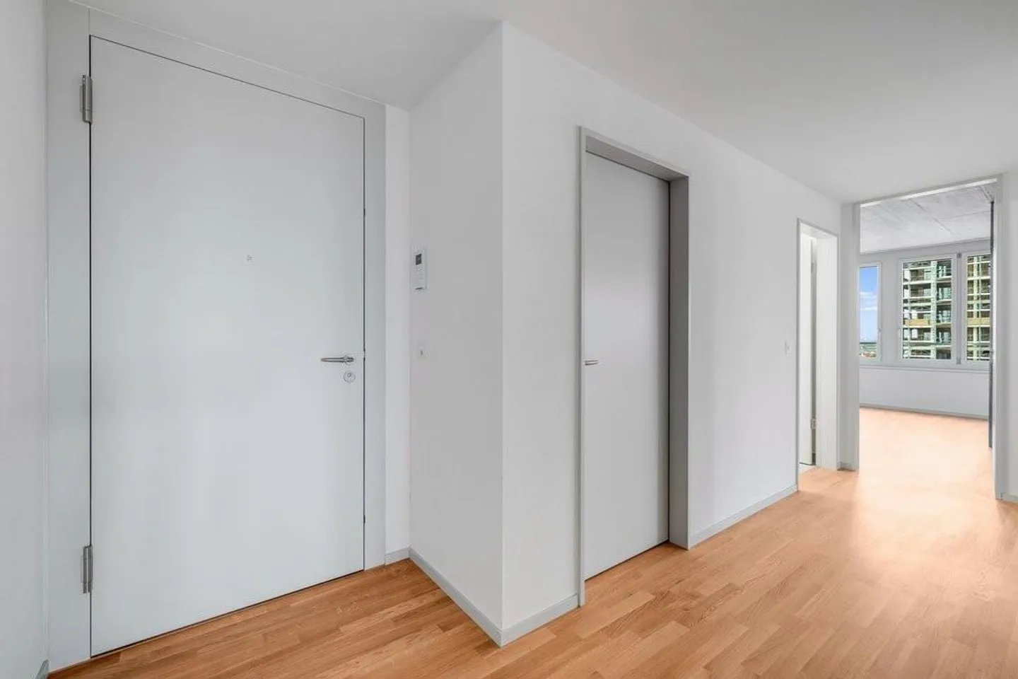 Modern 4.5-room apartment with a view - Photo 5 of 11