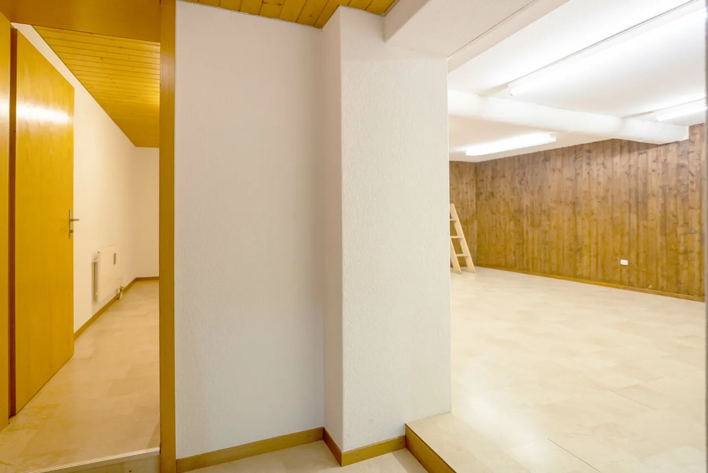 Versatile Office Space in Uznach - Photo 10 of 12