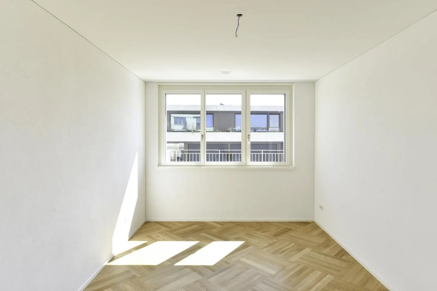 Emplacement résidentiel moderne et central avec grande terrasse - Photo 4 sur 12