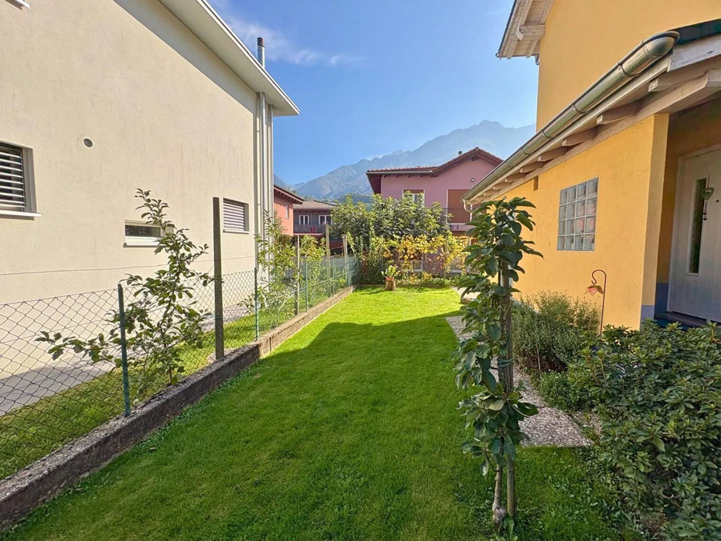 IMMERSA NEL VERDE - Foto 12 von 13