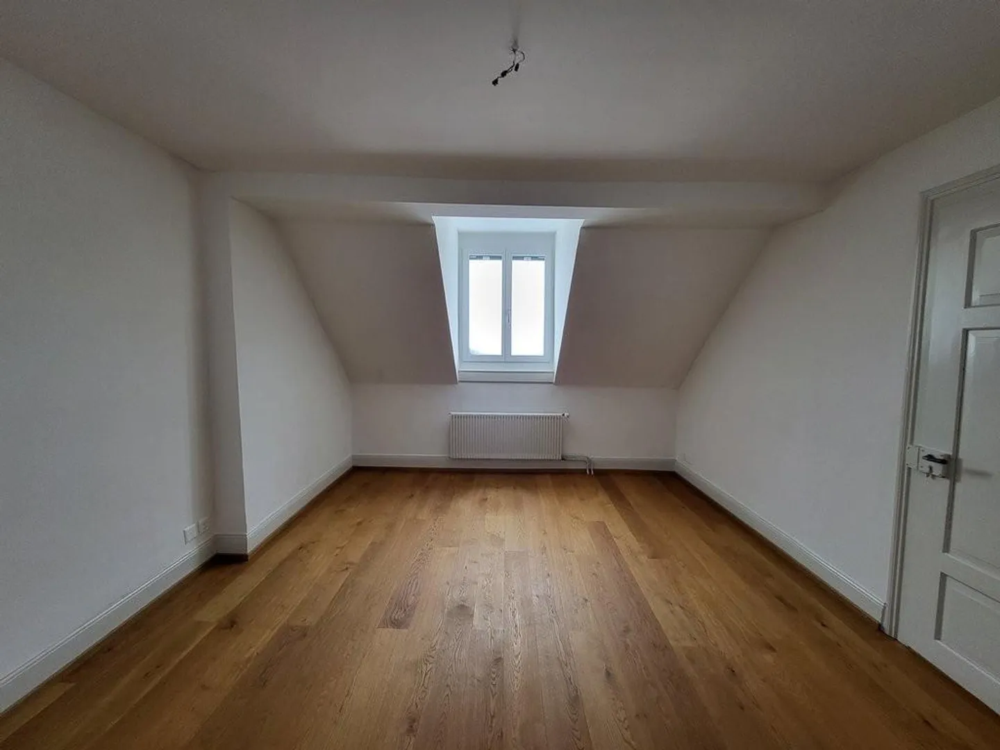Attico con molta luce e aria nel Riethüsli - Foto 6 di 8