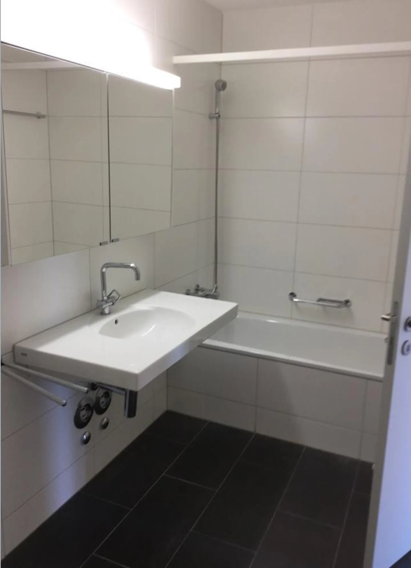Bella maisonette di 4,5 stanze in una posizione centrale. - Foto 3 di 4
