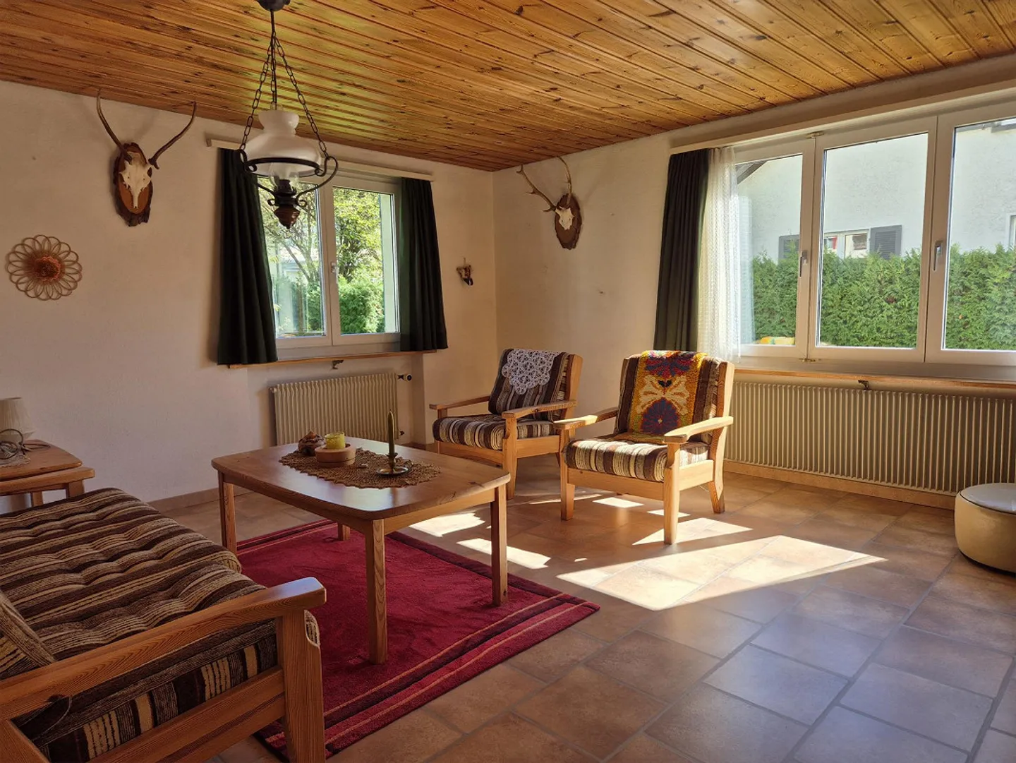 Affascinante casa unifamiliare parzialmente arredata con giardino - limitata - Foto 3 di 19