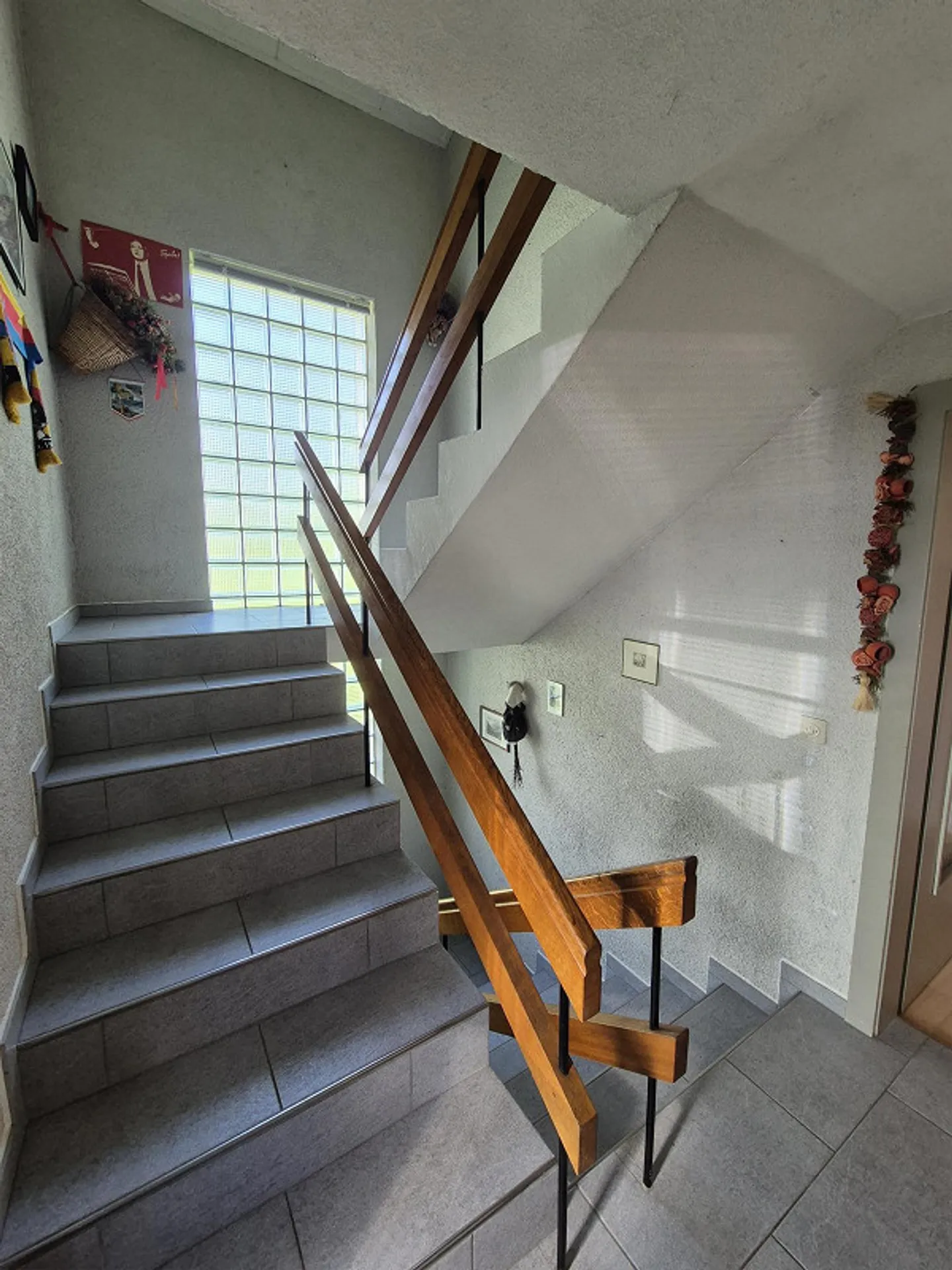 Affascinante casa unifamiliare parzialmente arredata con giardino - limitata - Foto 9 di 19