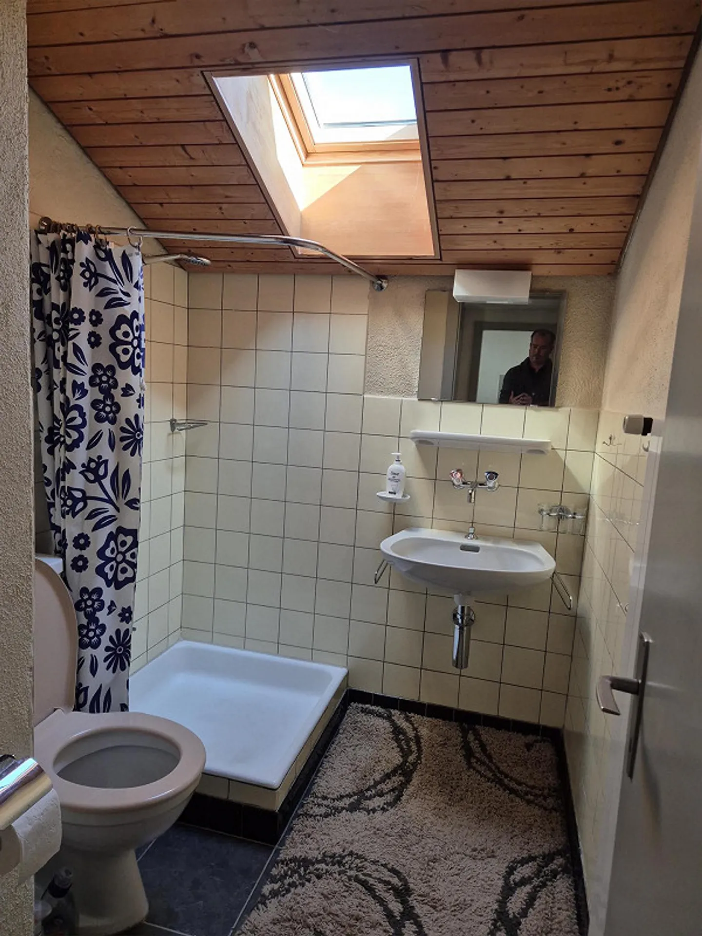 Affascinante casa unifamiliare parzialmente arredata con giardino - limitata - Foto 13 di 19