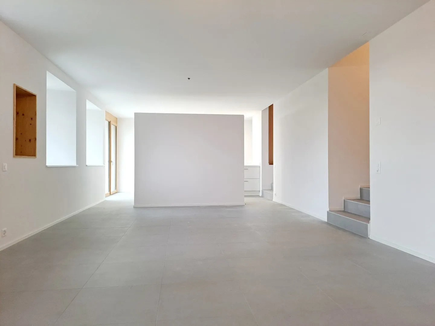 CHAMPAGNE 14, New 4.5-Room Apartment with Private Terrace - Photo 2 of 12