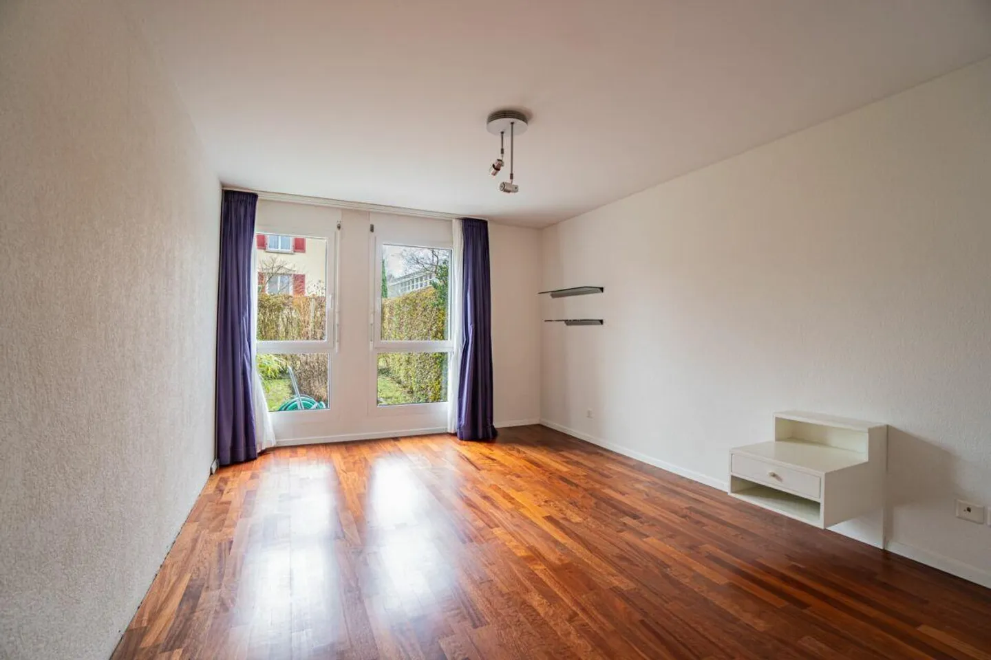 4.5 Zimmer Erdgeschosswohnung - Foto 3 von 12