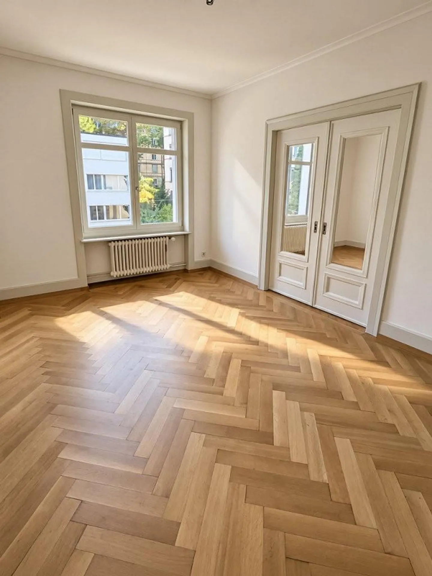 Appartement ancien rénové avec beaucoup de charme - Photo 2 sur 12