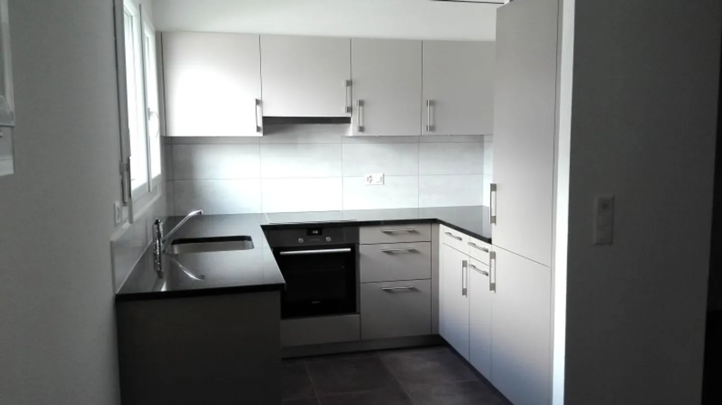 04876 - Appartement 3.5 pièces - Rue des Grands Praz 9 - Charrat - Photo 3 sur 8