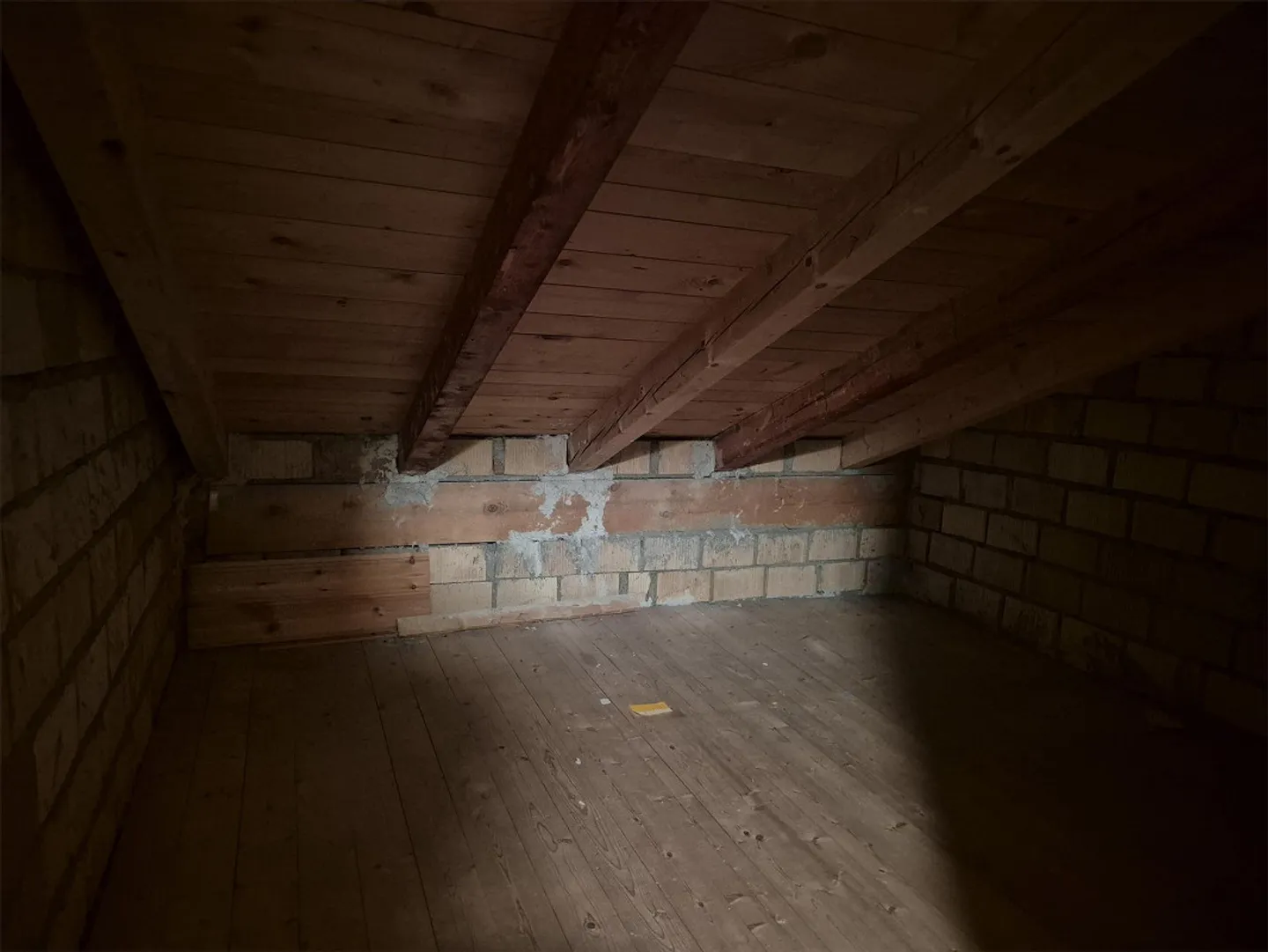 Affascinante casa unifamiliare parzialmente arredata con giardino - limitata - Foto 14 di 19