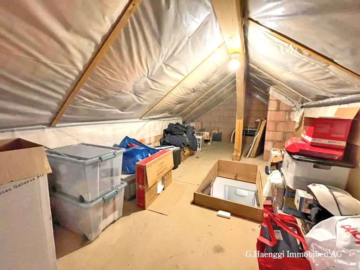 Appartement en duplex spacieux et lumineux de 5 1/2 pièces avec balcon dans la vieille ville - Photo 13 sur 13