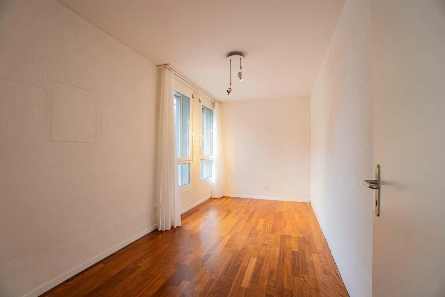 4.5 Zimmer Erdgeschosswohnung - Foto 11 von 12