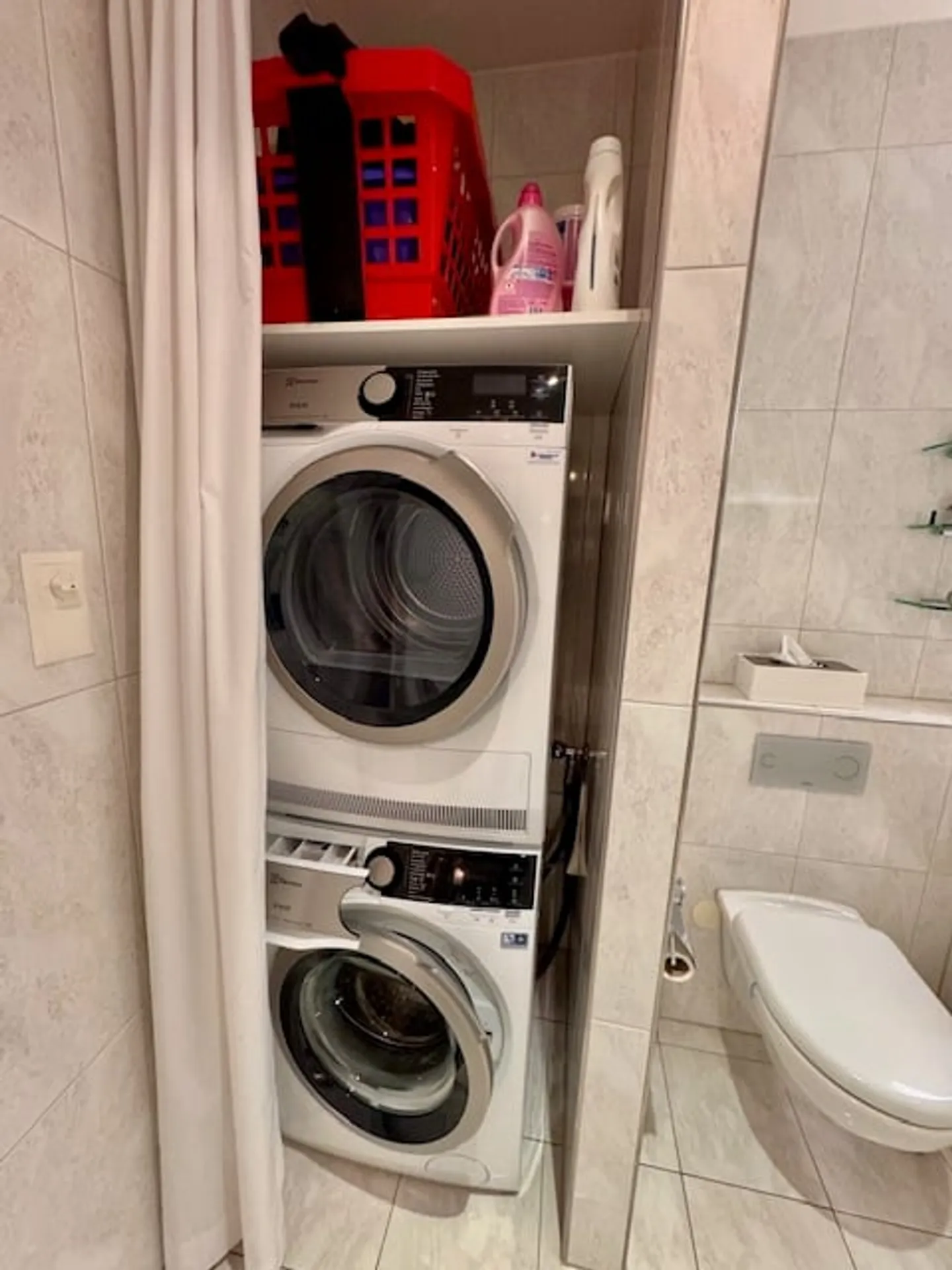 Spacious City Apartment in the Desirable Bornblick - Photo 9 of 21