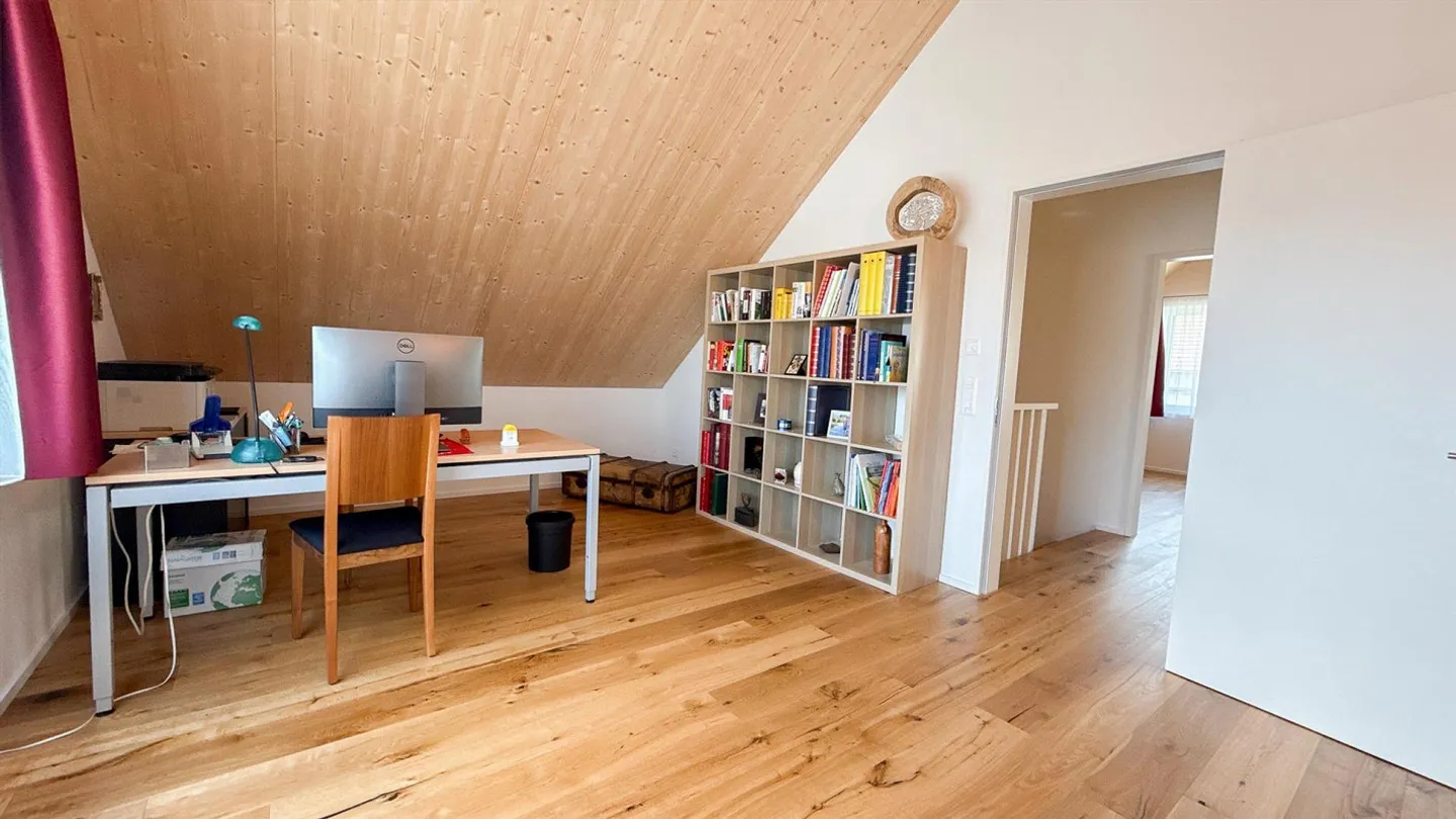 Occasione rara a Heiden – casa familiare soleggiata con fascino - Foto 11 di 17