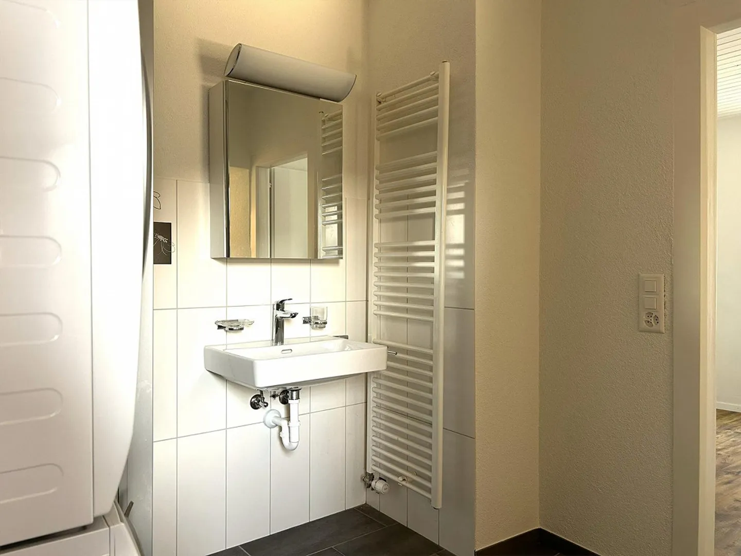 Dreamlike 3-Room Old Building Apartment – Nature-Friendly Living with Charm - Photo 11 of 14