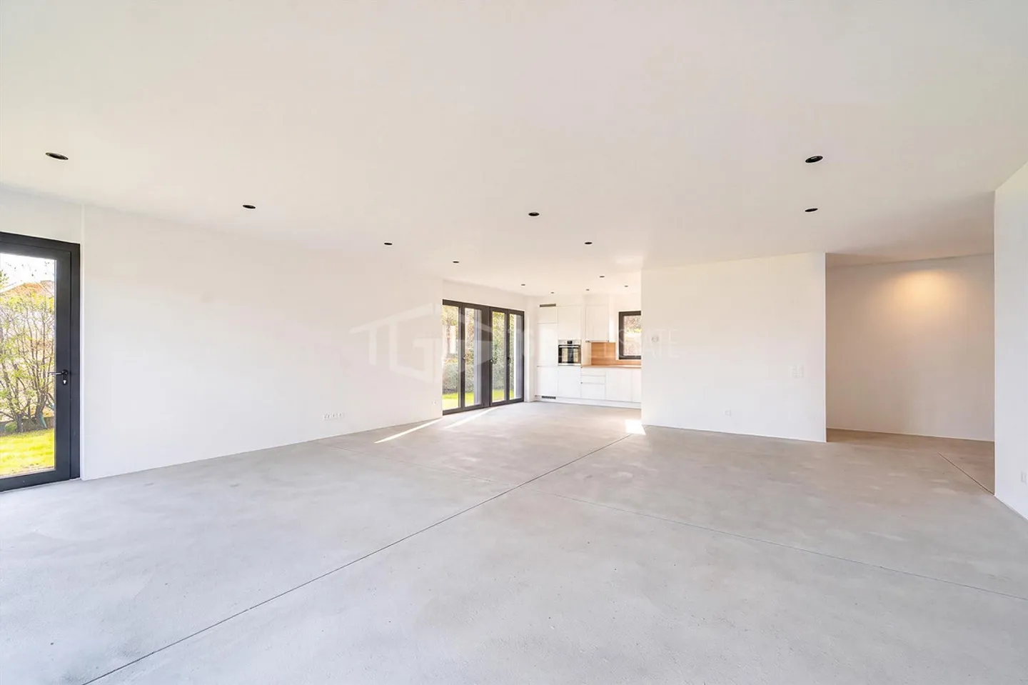 Geräumige Wohnung mit Seeblick - Foto 3 von 10