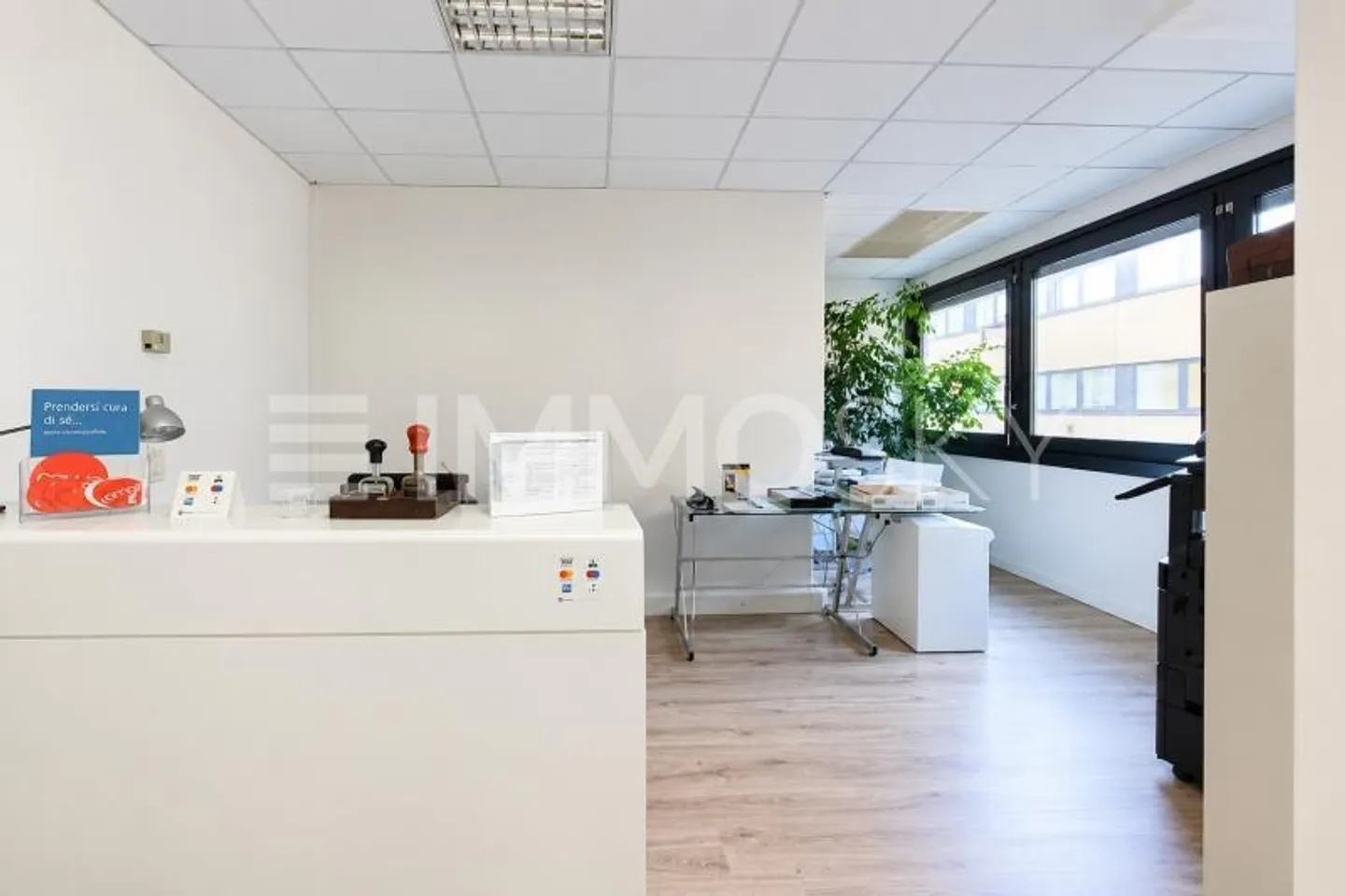 Arbeiten, teilen, zusammenarbeiten. Perfekte Gewerbeimmobilie - Foto 2 von 5
