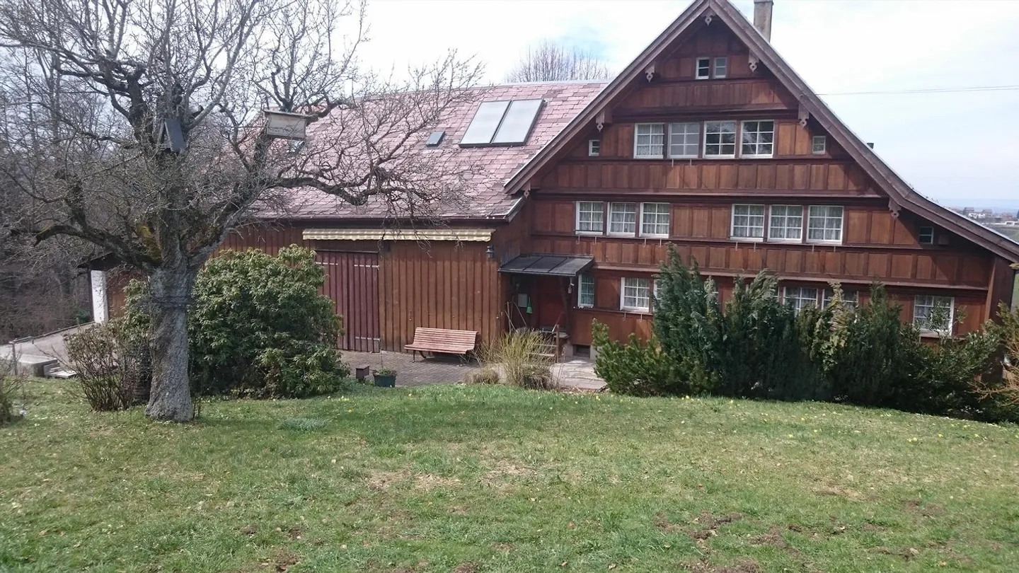 Charmante Dachwohnung - Foto 6 von 6