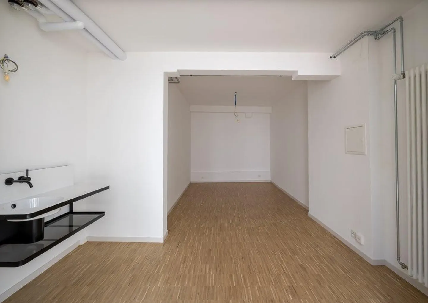 Studio in the Trend Quarter - Photo 2 of 4