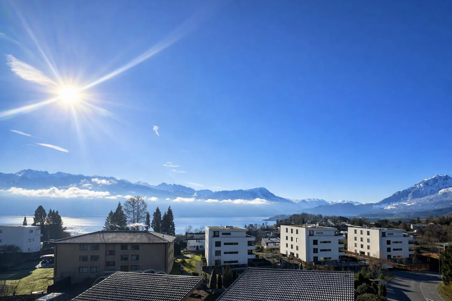 Limited 5.5-room penthouse apartment with lake/mountain view 118 m² in Meggen - Photo 1 of 1