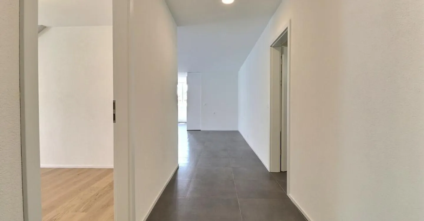 Appartement rénové au centre-ville - Photo 5 sur 8