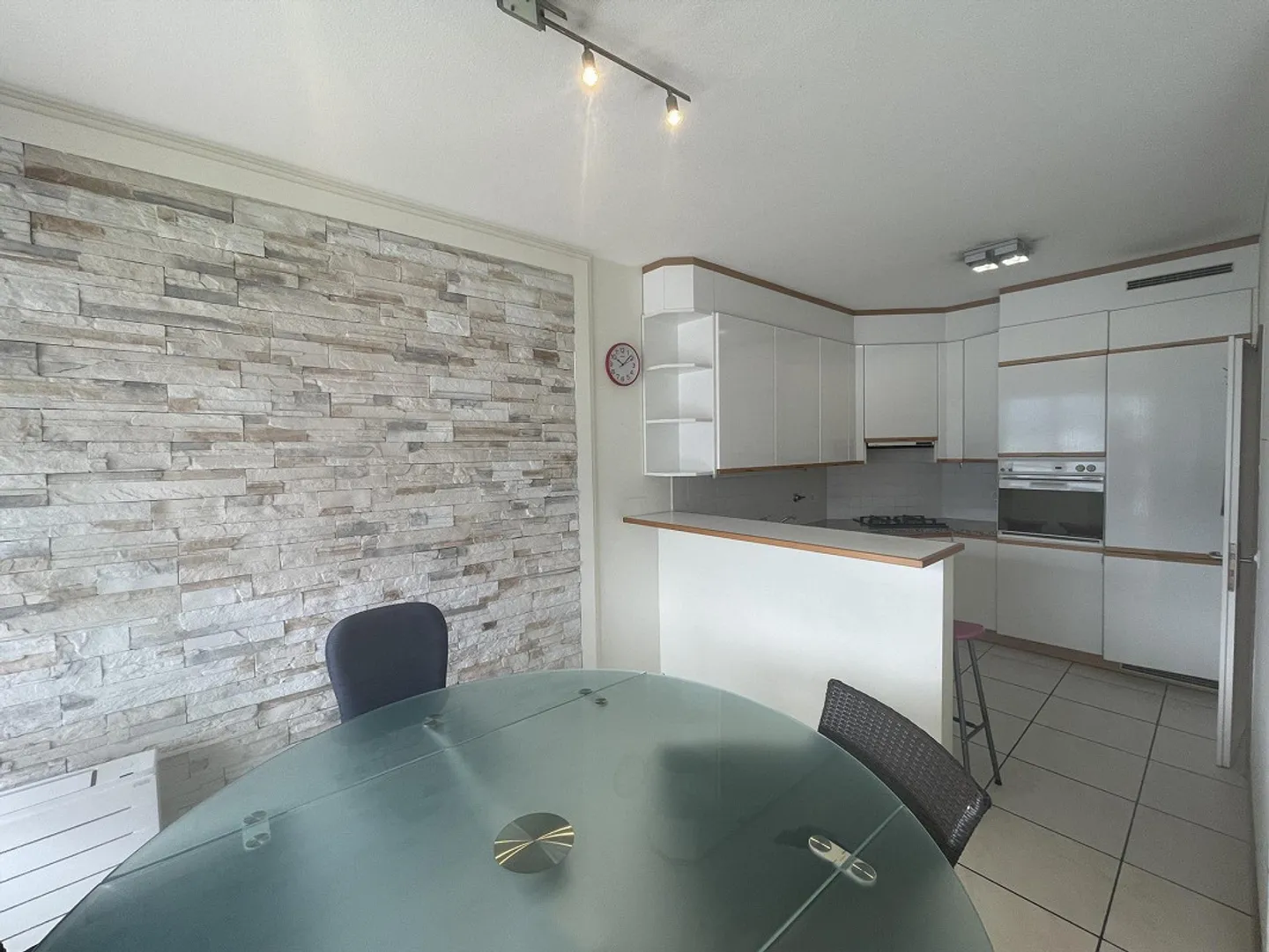 4.5 APARTMENT WITH SPLENDID CITY VIEW AND PARTIAL LAKE VIEW - Photo 6 of 13