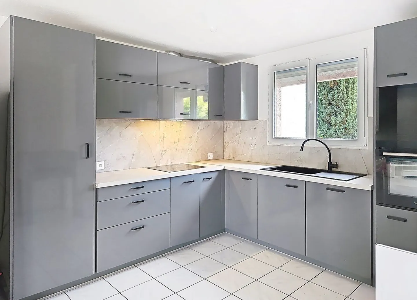 Piacevole casa a Pensier (FR) con giardino - Foto 5 di 12