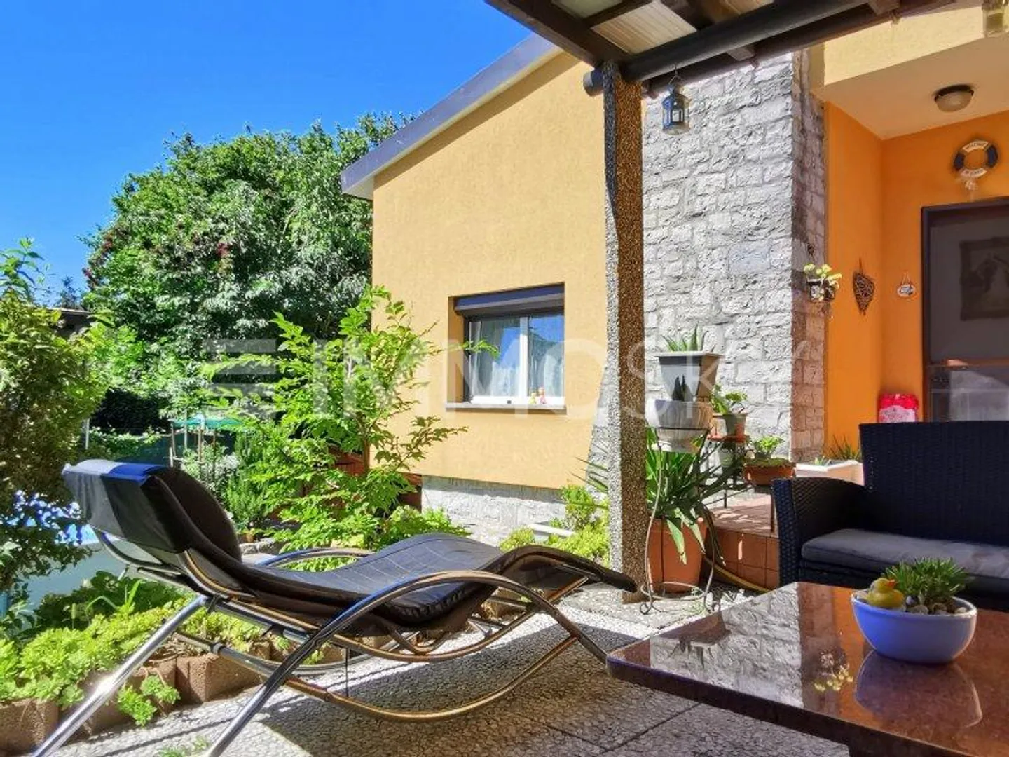 Sonnige Villa in Schulnähe mit großem bebaubarem Garten - Foto 6 von 6