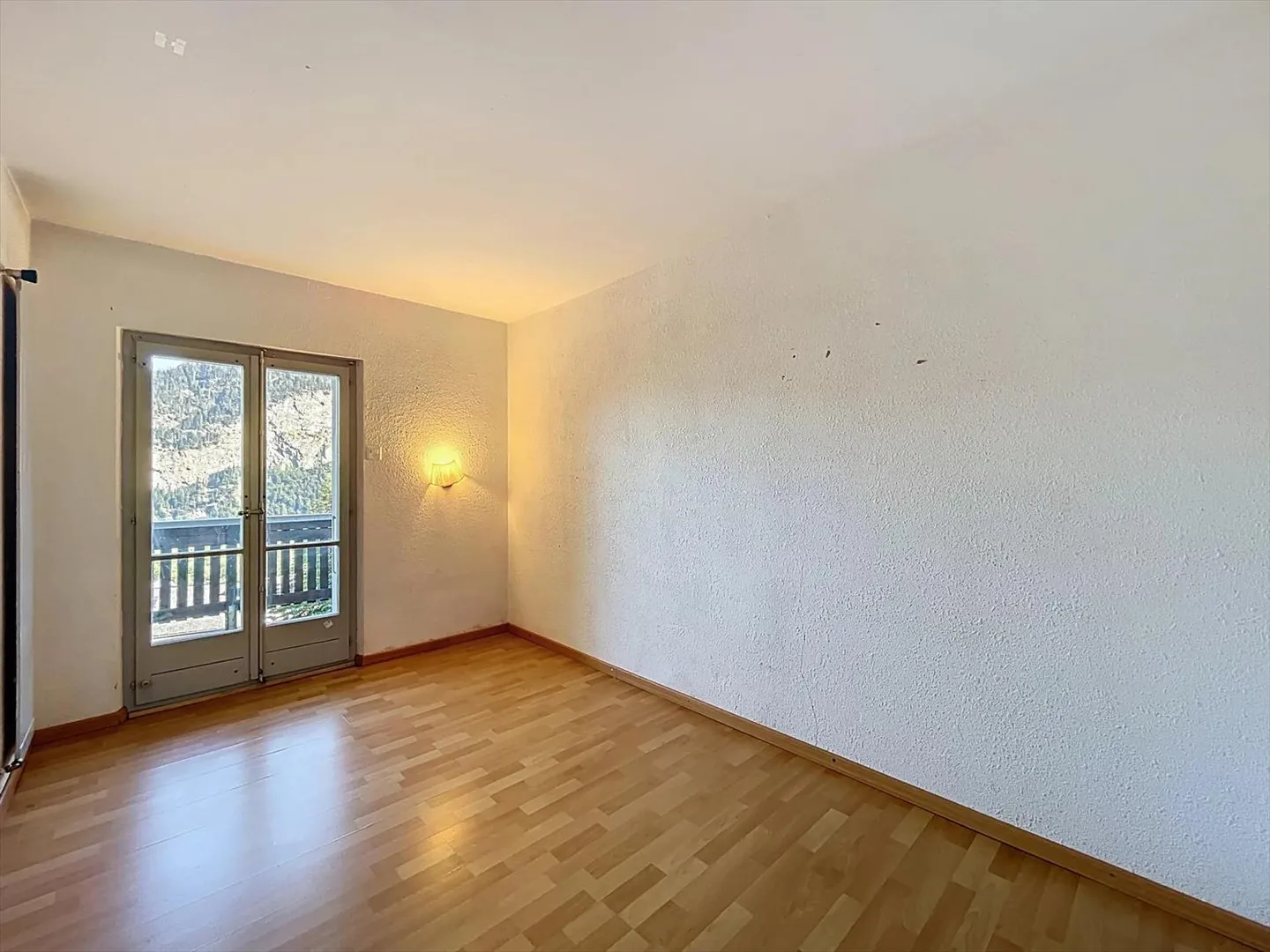Casa in un ambiente verde - Foto 10 di 13