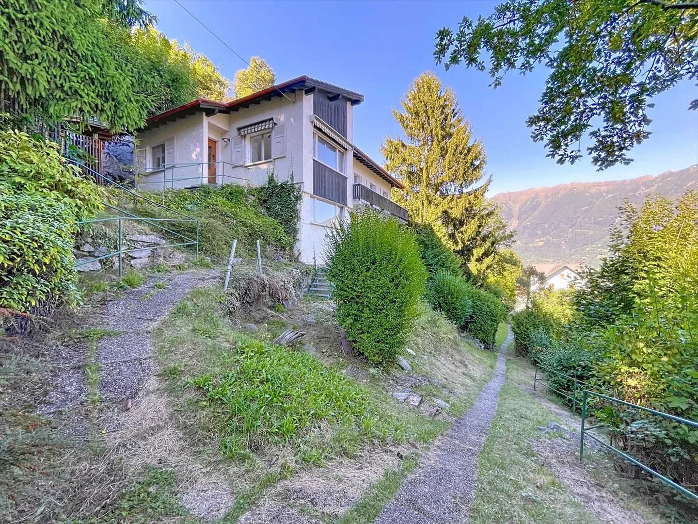 Casa in un ambiente verde - Foto 13 di 13