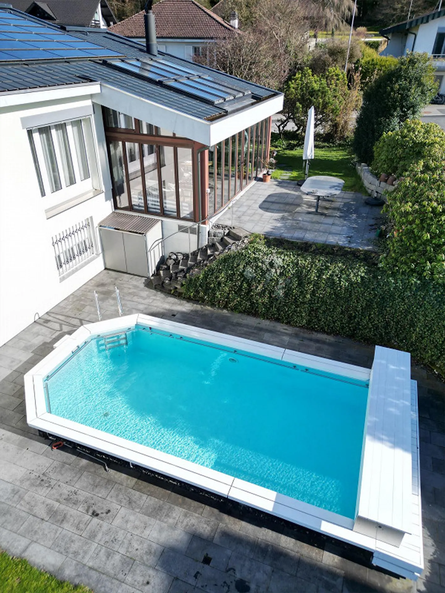 Maison individuelle avec piscine dans un emplacement idyllique, vue imprenable, grand jardin - Photo 4 sur 14