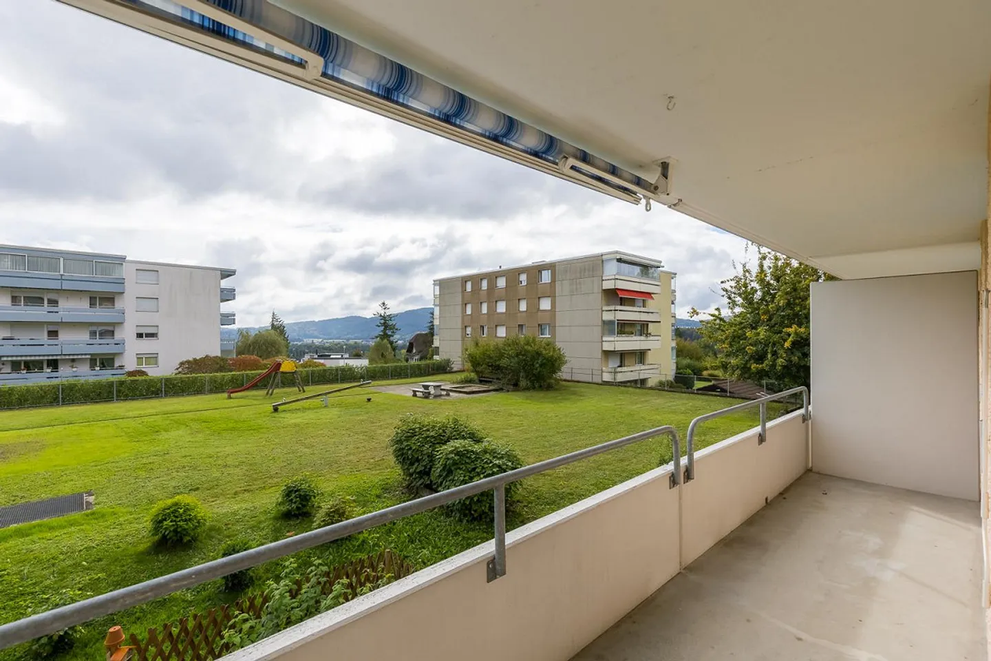 Quiet residential area in the green! - Photo 7 of 7