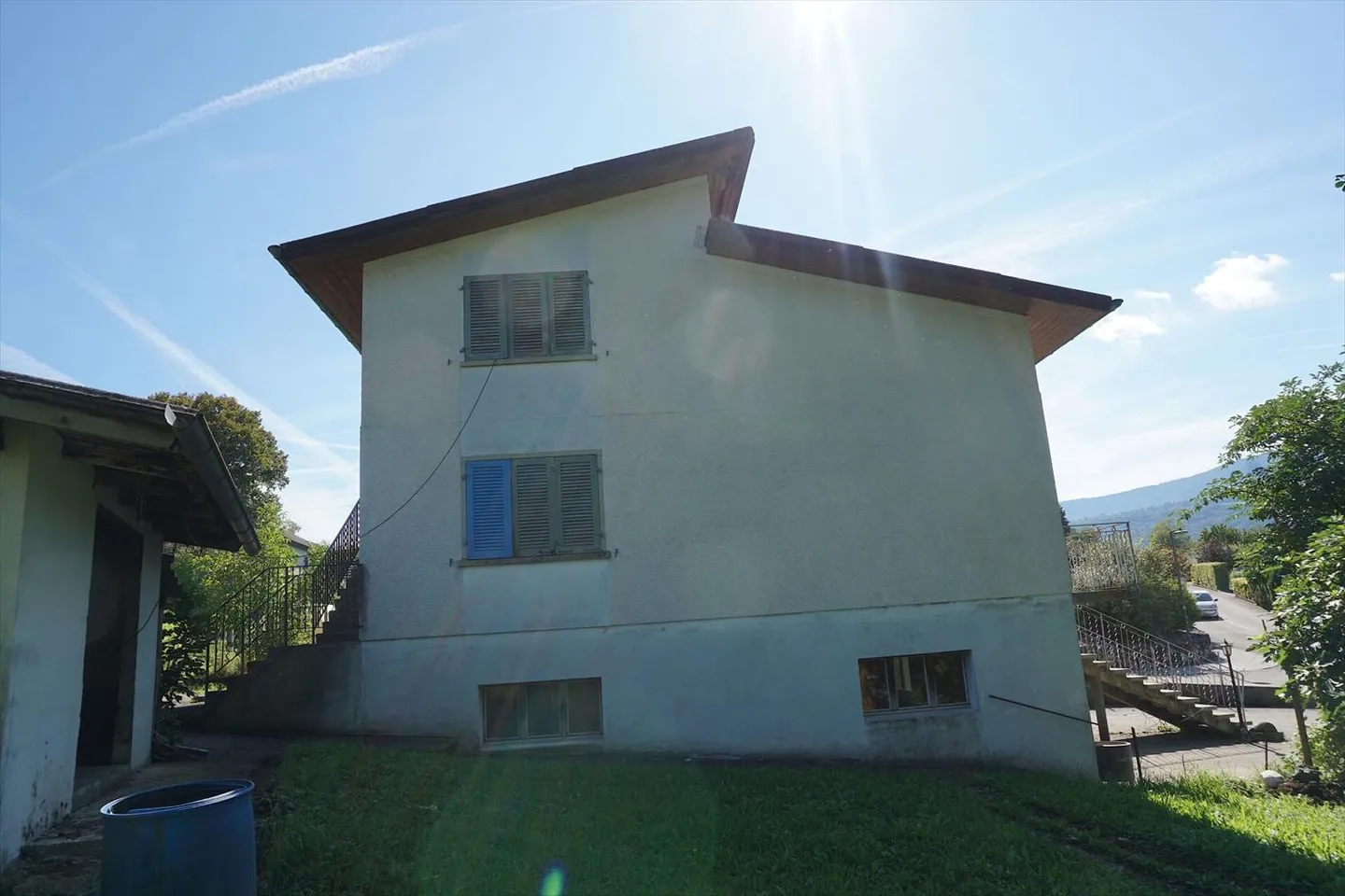 ARI-242 Maison avec 2 Appartements sur un Terrain de 1'485 m2 - Photo 4 sur 13