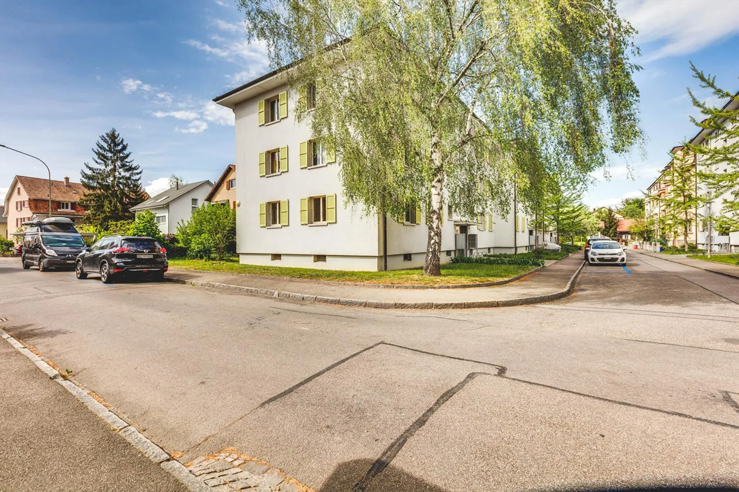 Cozy 4-Room Apartment in Birsfelden - Photo 1 of 8