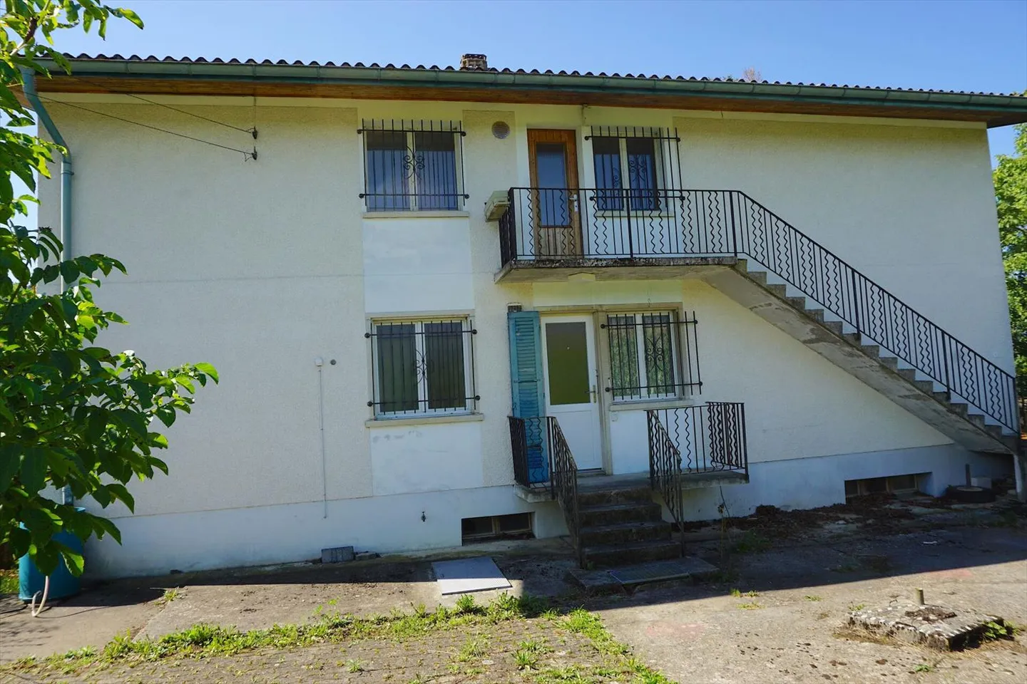 ARI-242 Maison avec 2 Appartements sur un Terrain de 1'485 m2 - Photo 3 sur 13