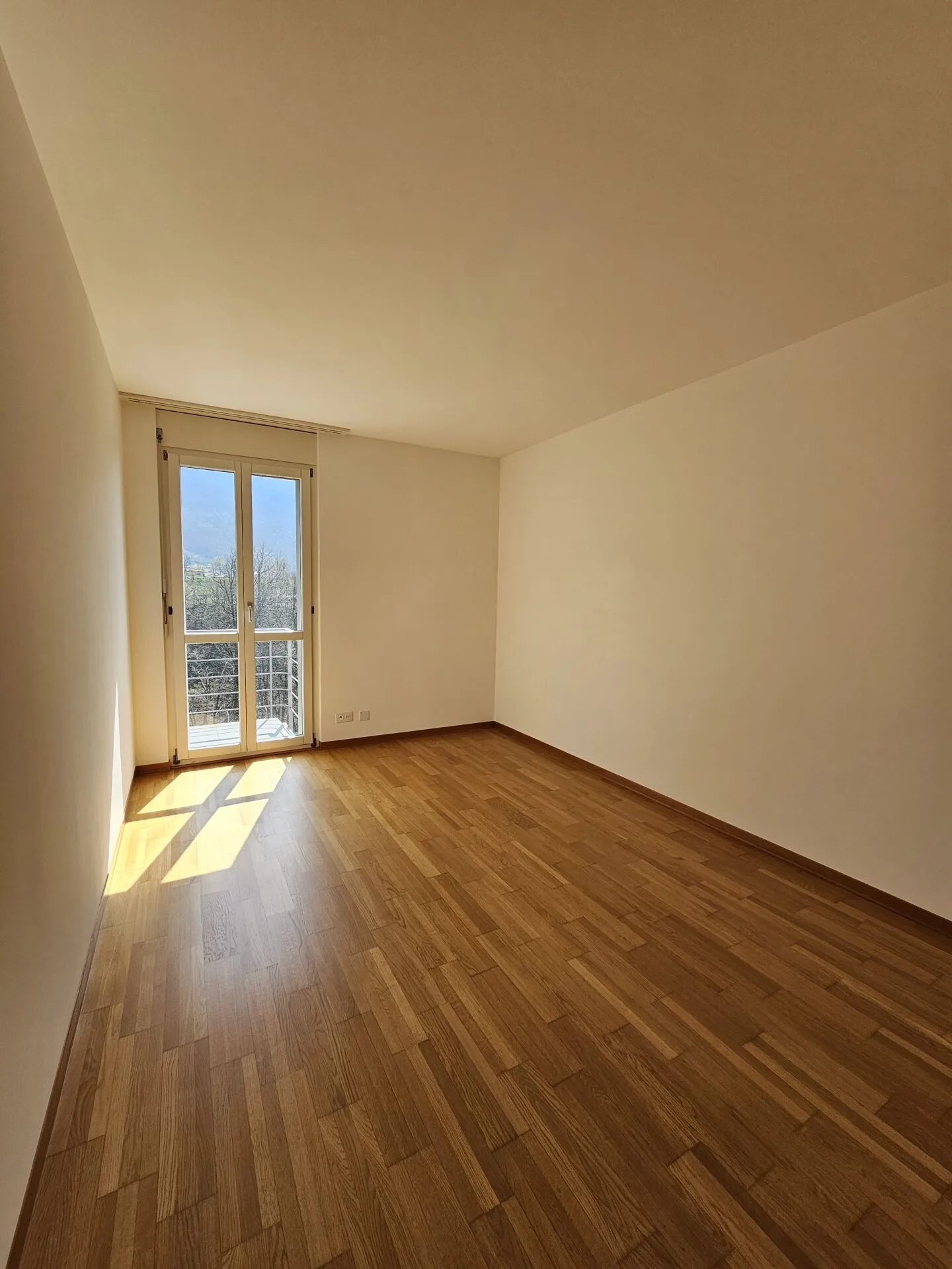 Reihenhaus mit Garten und offener Aussicht - Foto 8 von 13