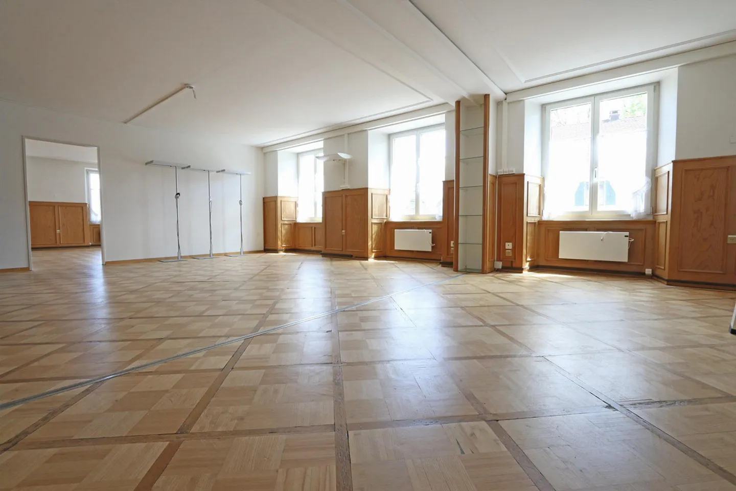 Spazi commerciali / Showroom / Uffici, 1° piano nel cuore di Bülach - Foto 4 di 8