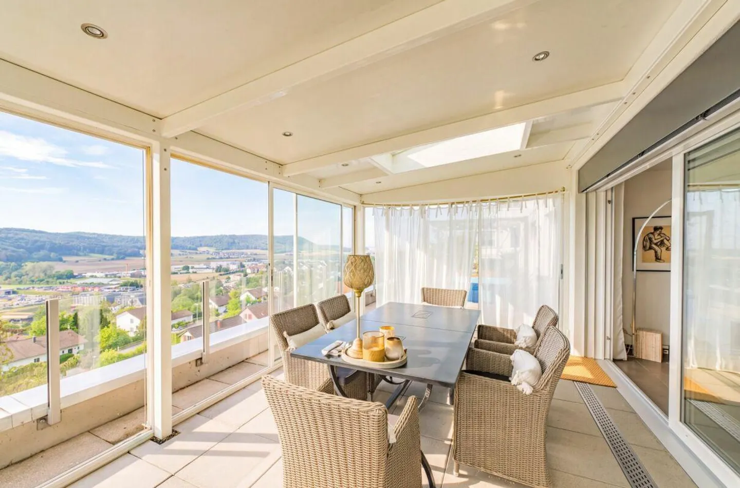 Exclusive Terrace Apartment with Breathtaking View over the Klettgau Area - Photo 5 of 26