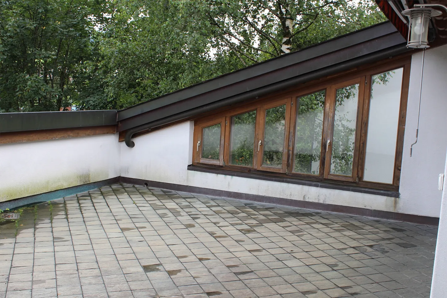 Très généreux appartement de 5,5 pièces avec terrasse et belle vue - Photo 5 sur 26