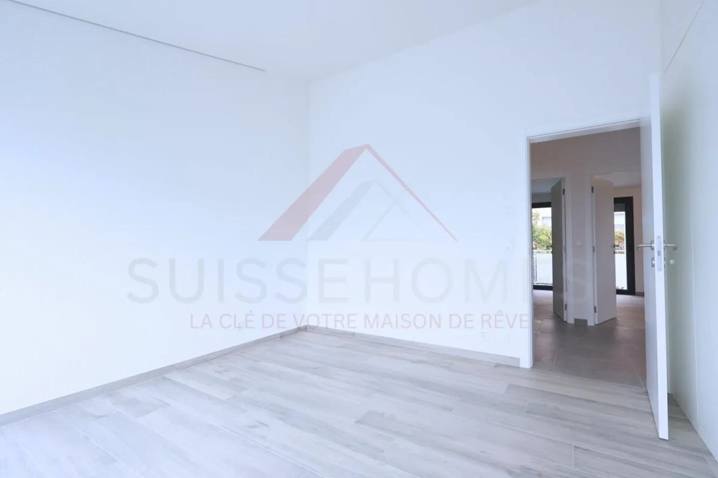 „Moutier - Einfamilienhaus mit 2 Wohnungen (2,5 + 4 Zimmer), ca. 130 m² auf 650 m² wohnen & vermieten“ - Foto 15 von 19