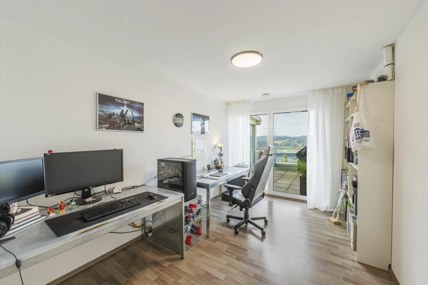 Exclusive Terrace Apartment with Breathtaking View over the Klettgau Area - Photo 22 of 26