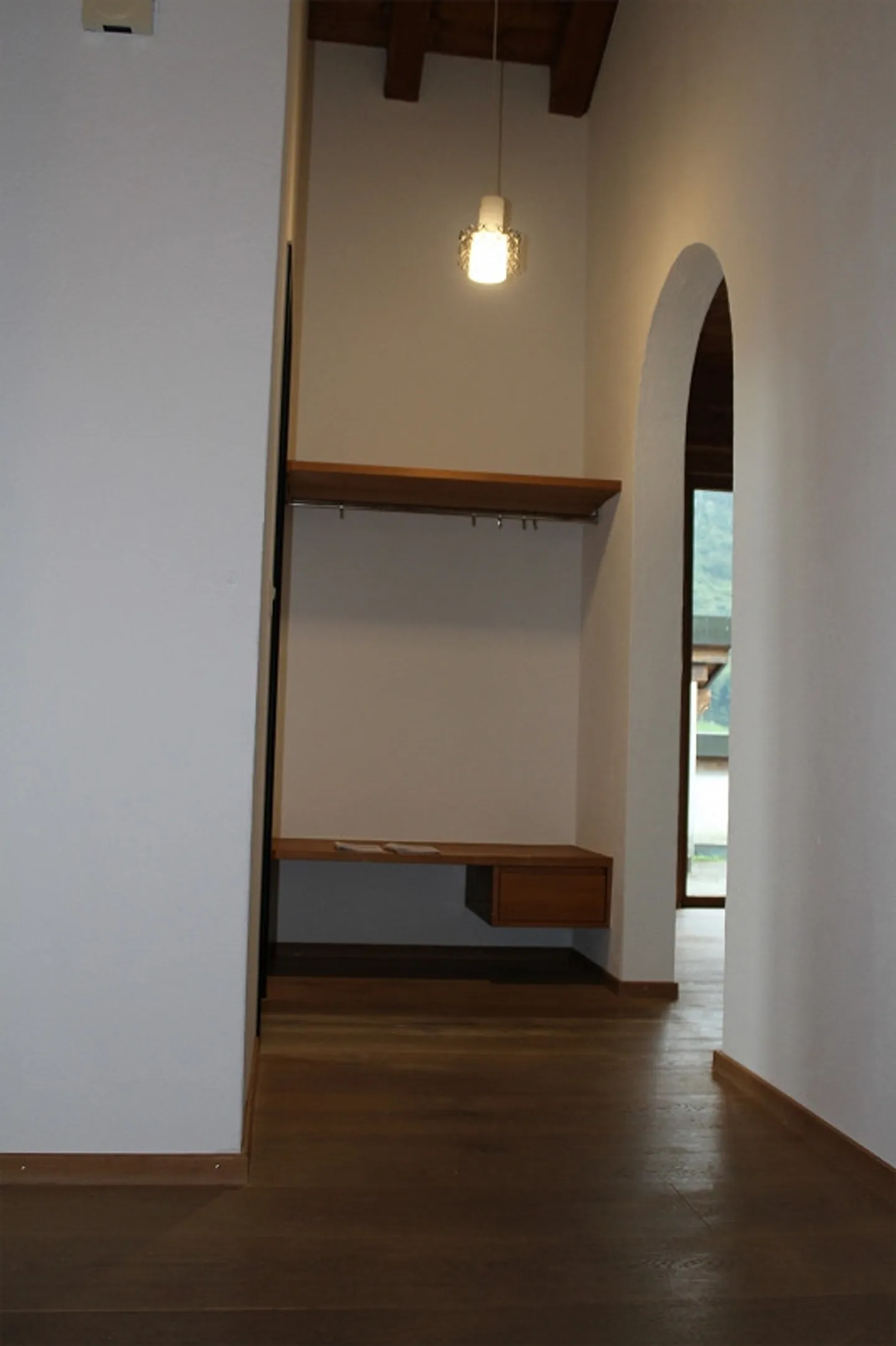 Très généreux appartement de 5,5 pièces avec terrasse et belle vue - Photo 13 sur 26