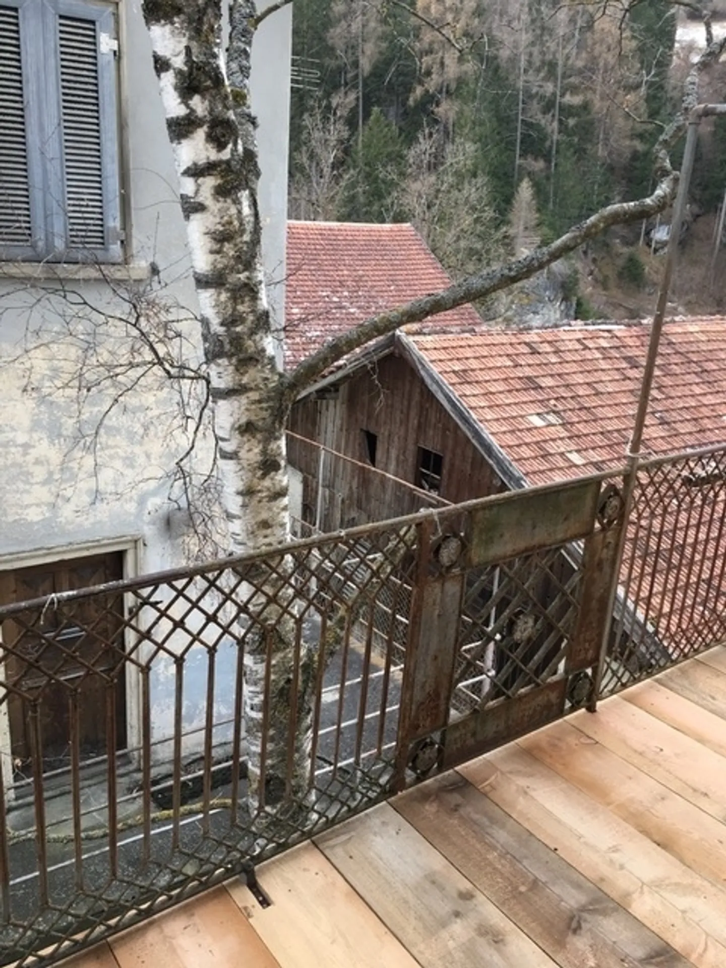 Affordable 4 Room Apartment in Tiefencastel - Photo 4 of 23