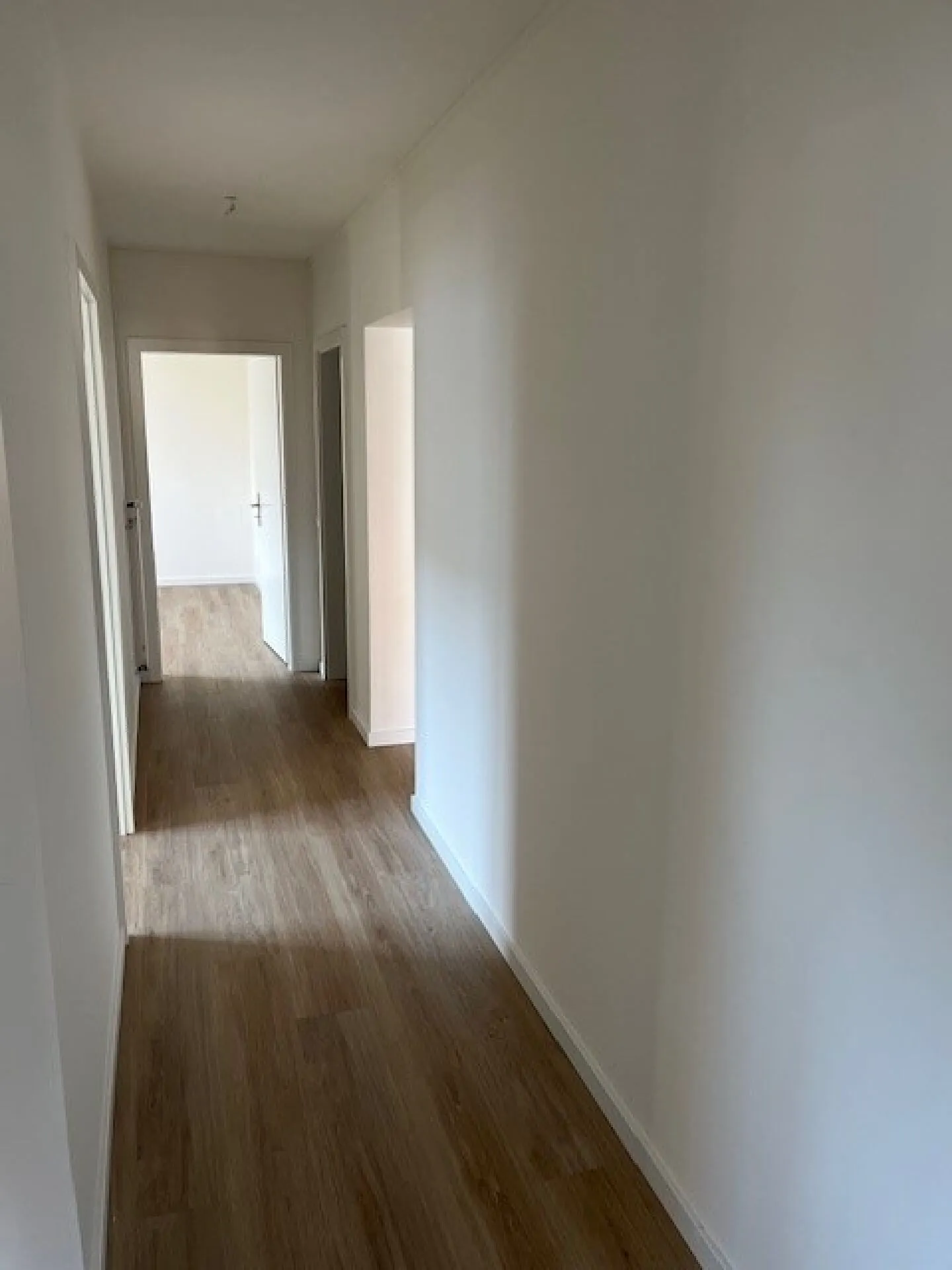 0100, Mendrisio, Via Borromini 19, Apartment 332 Copy - Photo 5 of 11
