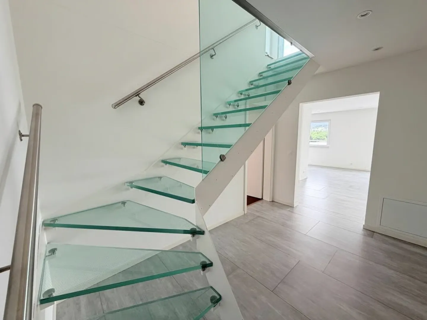 Attraktive, sehr moderne 4.5 Zimmer Maisonette - Foto 7 von 17