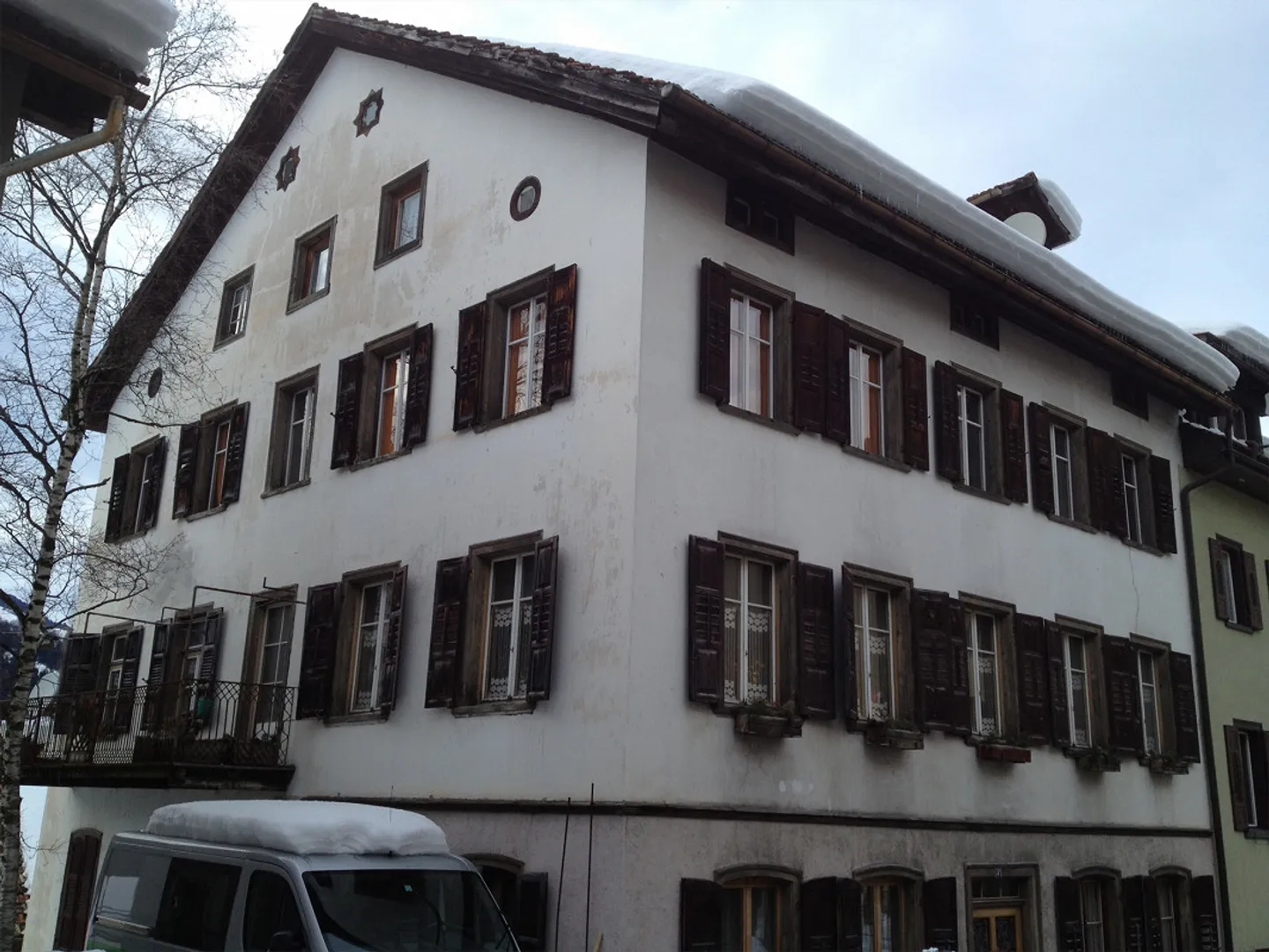 Affordable 4 Room Apartment in Tiefencastel - Photo 1 of 23