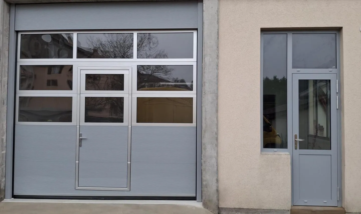 Spazio commerciale/artigianale 70 a 85 m2 - Vicino a Nyon - Foto 8 di 9