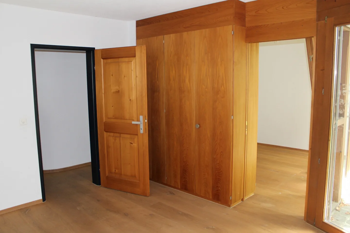 Très généreux appartement de 5,5 pièces avec terrasse et belle vue - Photo 22 sur 26