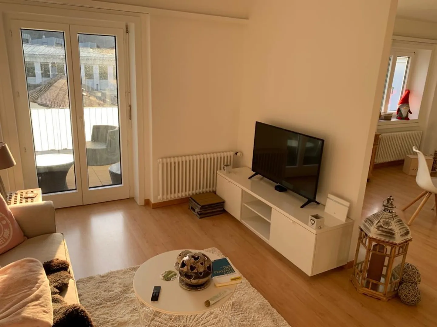 Bright 3.5 Room Maisonette Apartment in the Center of Domat/Ems - Photo 2 of 4